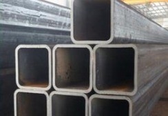 Square Rectangular Seamless Steel Pipe Material Grade ASTM A 500 Grade A Of Size 40x40x3mm