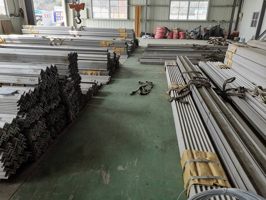 Hot Rolled Annealed Pickled Stainless Channel Bar 304 6 Metres Length