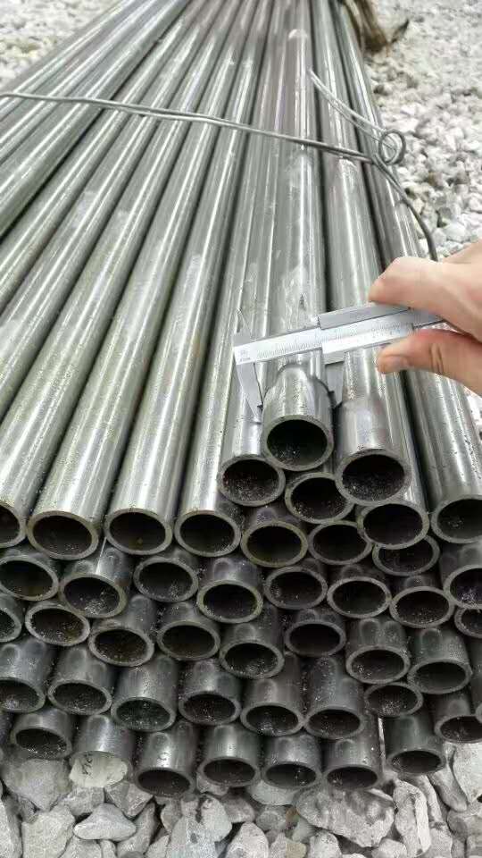 product-1-1 CS Seamless Steel Pipe As ASME / SA179 100 % HY Tested All Tube With Marking 1