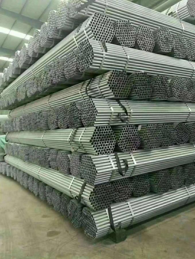 Galvanzied Round Steel Pipe/Carbon Steel Pipe For Structure Galvanized Iron Pipes 0