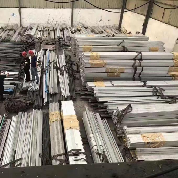 AISI Cold Drawn SUS304 Stainless Steel Angle Bar For Construction 1