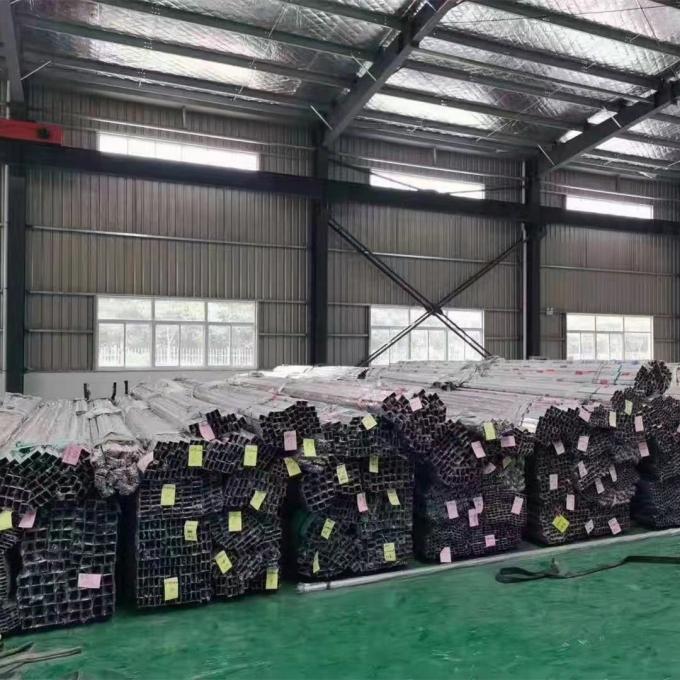 Annealed Round 304 Stainless Steel Welded Pipe With PVC Foil Finish BA Bright 3